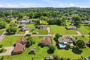 100 Burbank Dr, Hempfield Township, PA 15642 - Photo 36