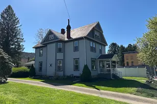 806 Liberty St, Washington, PA 16323 - Photo 2