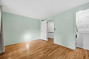 2060 Aldergrove Dr, Pittsburgh, PA 15101 - Photo 32