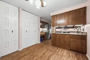 2060 Aldergrove Dr, Pittsburgh, PA 15101 - Photo 22