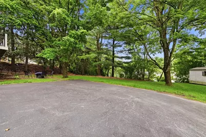2060 Aldergrove Drive, Pittsburgh, PA 15101 - Photo 46