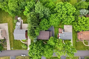 2060 Aldergrove Dr, Pittsburgh, PA 15101 - Photo 46