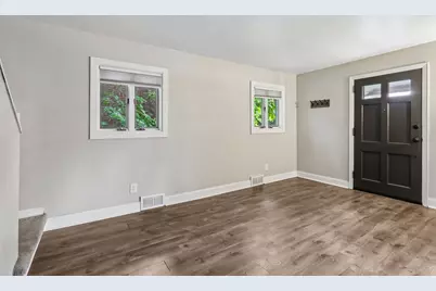 1065 Grandview Avenue, Bridgeville, PA 15017 - Photo 4