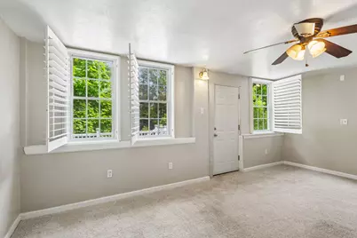 1065 Grandview Avenue, Bridgeville, PA 15017 - Photo 18
