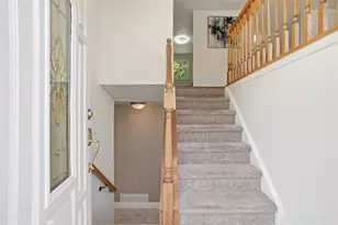 320 Sunridge Dr, Economy, PA 15042 - Photo 6