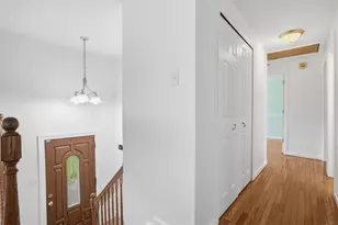 320 Sunridge Dr, Economy, PA 15042 - Photo 14