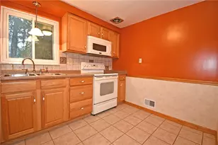 564 Marylea Ave, Pittsburgh, PA 15227 - Photo 10