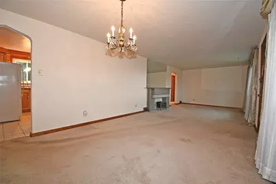 564 Marylea Ave, Pittsburgh, PA 15227 - Photo 8