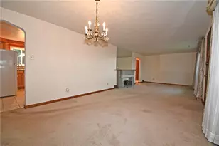564 Marylea Ave, Pittsburgh, PA 15227 - Photo 8