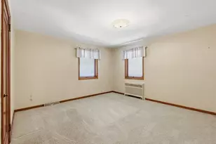 411 Phillips Ave, Stowe Township, PA 15136 - Photo 16
