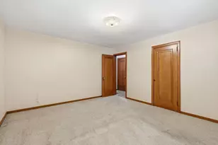 411 Phillips Ave, Stowe Township, PA 15136 - Photo 14