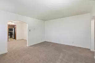 411 Phillips Ave, Stowe Township, PA 15136 - Photo 6