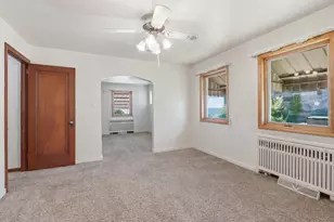 411 Phillips Ave, Stowe Township, PA 15136 - Photo 8