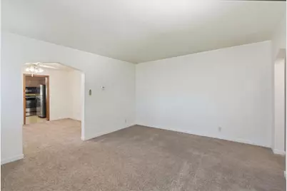 411 Phillips Avenue, Stowe Township, PA 15136 - Photo 6