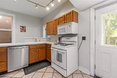 328 Pitt St, Pittsburgh, PA 15221 - Photo 10