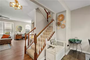 506 Aprilmae Way, Ross Twp, PA 15237 - Photo 8