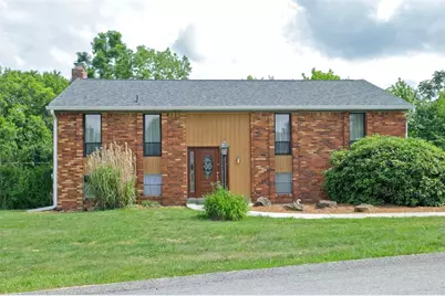101 Teton Dr, Pittsburgh, PA 15239 - Photo 1