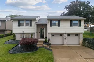 108 MacBeth Dr, Lower Burrell, PA 15068 - Photo 2
