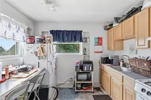 809 Alpine Blvd, Wilkins Township, PA 15221 - Photo 16
