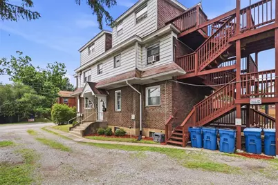 809 Alpine Blvd, Wilkins Township, PA 15221 - Photo 2