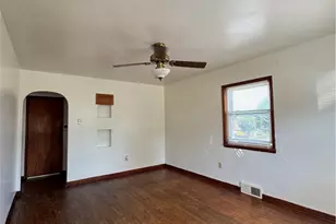 1001 Alexander Ave, Monessen, PA 15062 - Photo 2