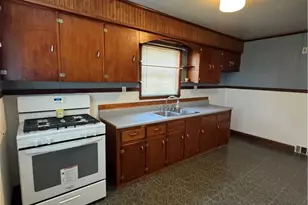 1001 Alexander Ave, Monessen, PA 15062 - Photo 6