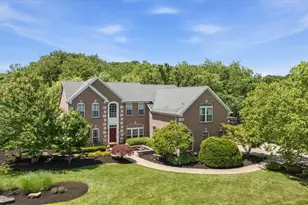 1634 Blackburn Heights Dr, Pittsburgh, PA 15143 - Photo 1