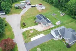 220 Oak Park Ln, Union Township, PA 16101 - Photo 28