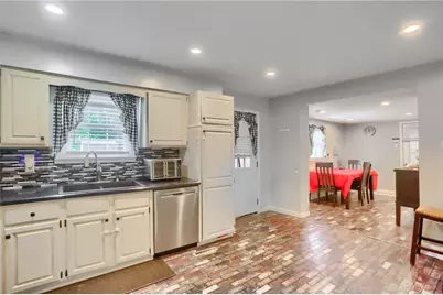 220 Oak Park Ln, Union Township, PA 16101 - Photo 10