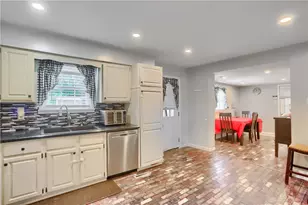 220 Oak Park Ln, Union Township, PA 16101 - Photo 10