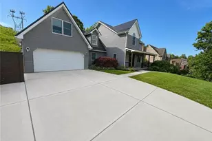 129 Fireside Dr, Peters Township, PA 15317 - Photo 2
