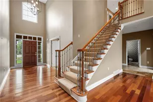 531 Laurel Oak Dr, Ohio Township, PA 15143 - Photo 2