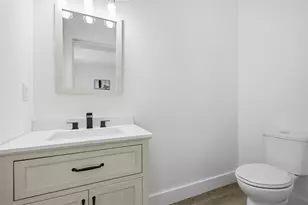 240 Hidden Ln, Carnegie, PA 15106 - Photo 12