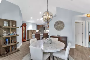 6153 Heatherfield Ct, Lancaster Township, PA 16037 - Photo 14