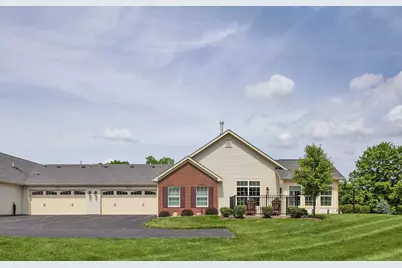 6153 Heatherfield Ct, Lancaster Township, PA 16037 - Photo 4