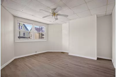 906 1st St, McKees Rocks, PA 15136 - Photo 6