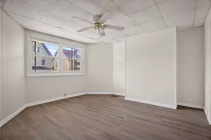 906 1st St, McKees Rocks, PA 15136 - Photo 6