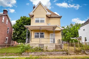 906 1st St, McKees Rocks, PA 15136 - Photo 1