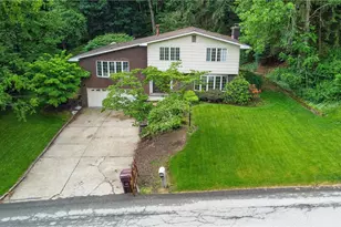 3808 Edinburg Dr, Murrysville, PA 15668 - Photo 2