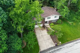 3808 Edinburg Dr, Murrysville, PA 15668 - Photo 40