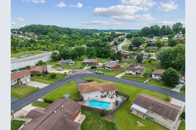 201 Church Dr, Hempfield Township, PA 15642 - Photo 30
