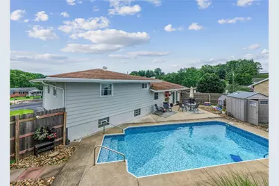 201 Church Dr, Hempfield Township, PA 15642 - Photo 4