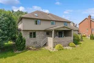 809 Rembrandt Cir, Hempfield Township, PA 15642 - Photo 4