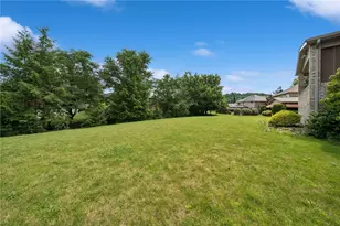 809 Rembrandt Cir, Hempfield Township, PA 15642 - Photo 38