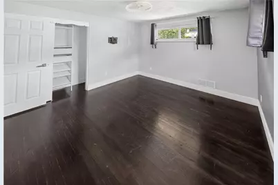 2823 Wohleber St, Pittsburgh, PA 15212 - Photo 10