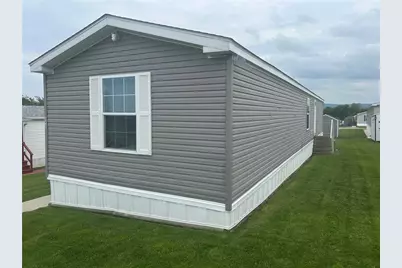 544 Renee  Circle, Mount Pleasant Township, PA 15666 - Photo 4