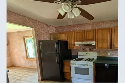 1029 Mechanic St, Girard Boro, PA 16417 - Photo 4