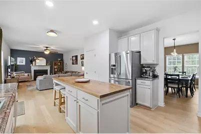 174 Broadstone Dr, Adams Township, PA 16046 - Photo 12