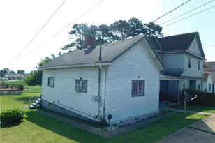 94 Easy St, Uniontown, PA 15401 - Photo 2