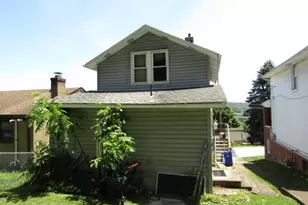 215 Patterson Ave, Bridgeville, PA 15017 - Photo 4